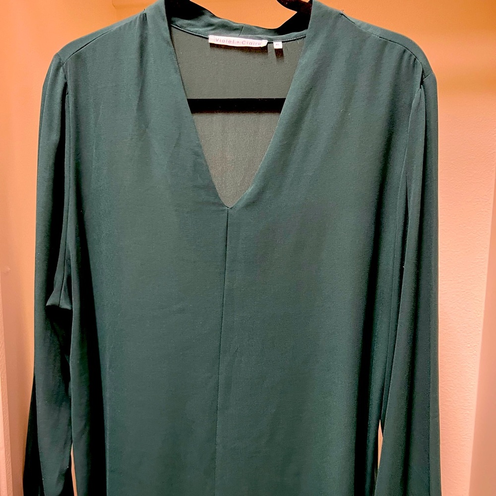 Green, sheer blouse, with v-neck, size XL